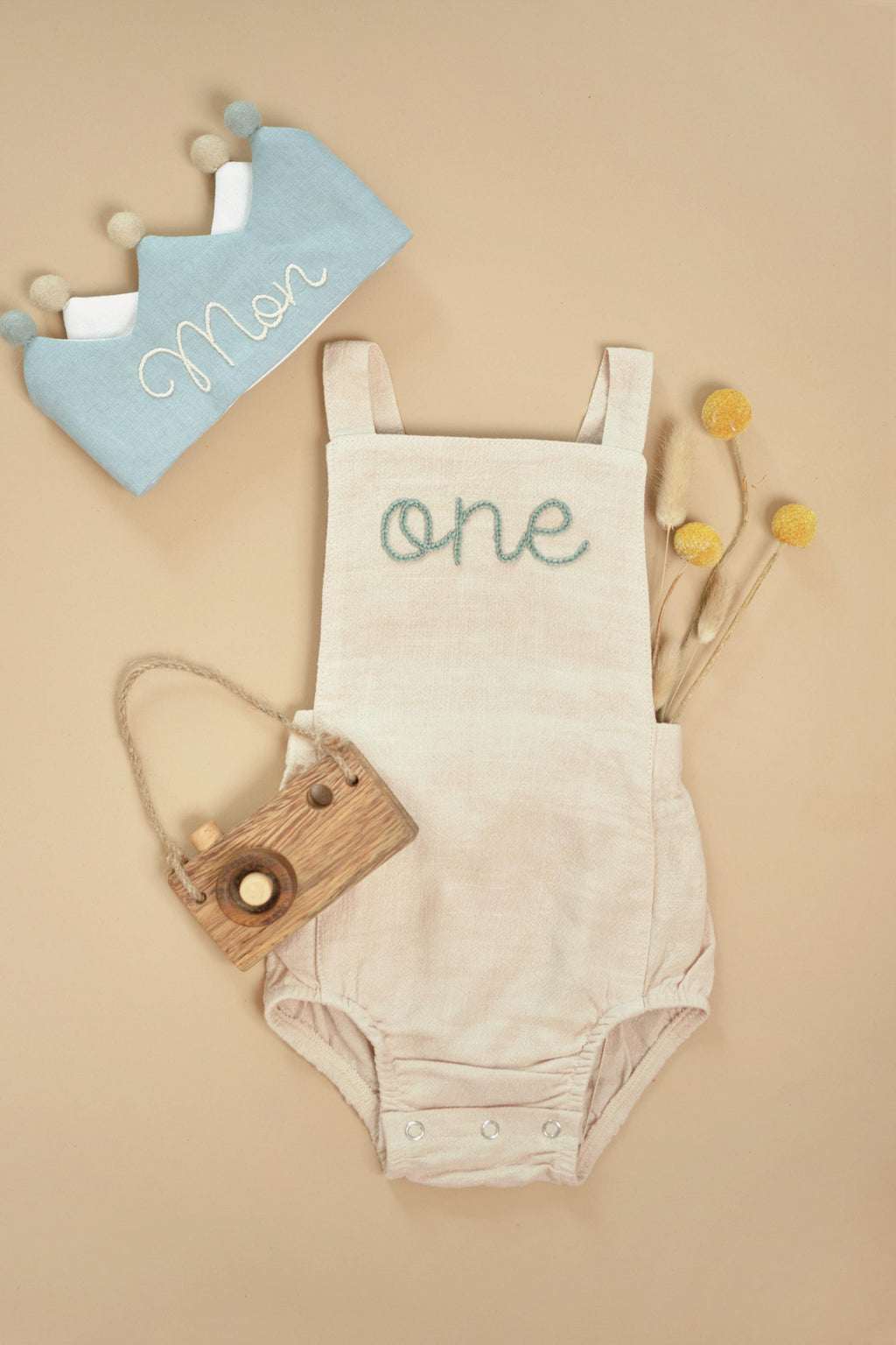 Boy First Birthday Outfit, 1st Birthday Hand Embroidered Linen Romper, Cake Smash Outfit Boy, Personalized Boy Outfit, Custom Boy Romper