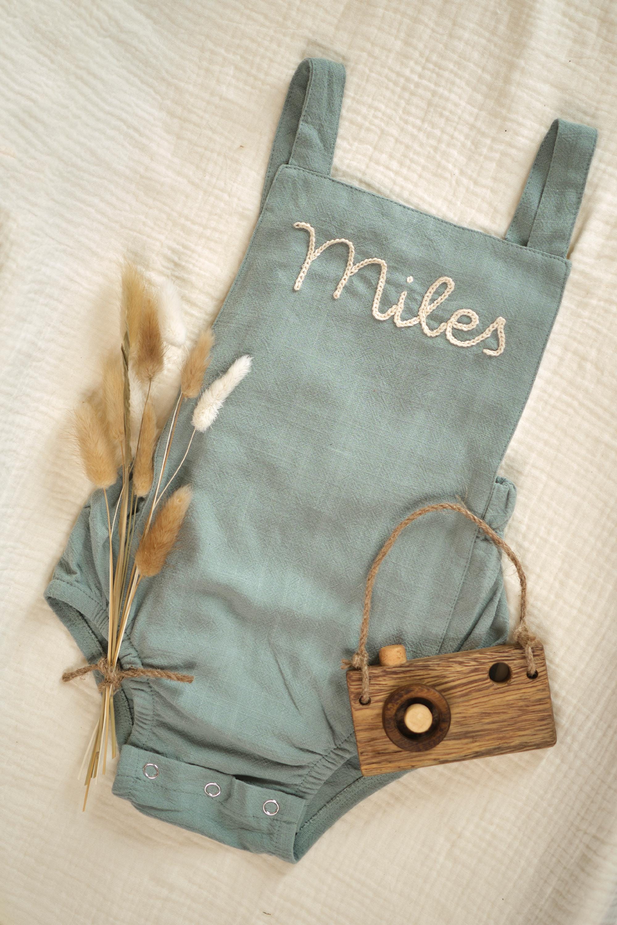 Boy First Birthday Outfit, 1st Birthday Hand Embroidered Linen Romper, Cake Smash Outfit Boy, Personalized Boy Outfit, Custom Boy Romper