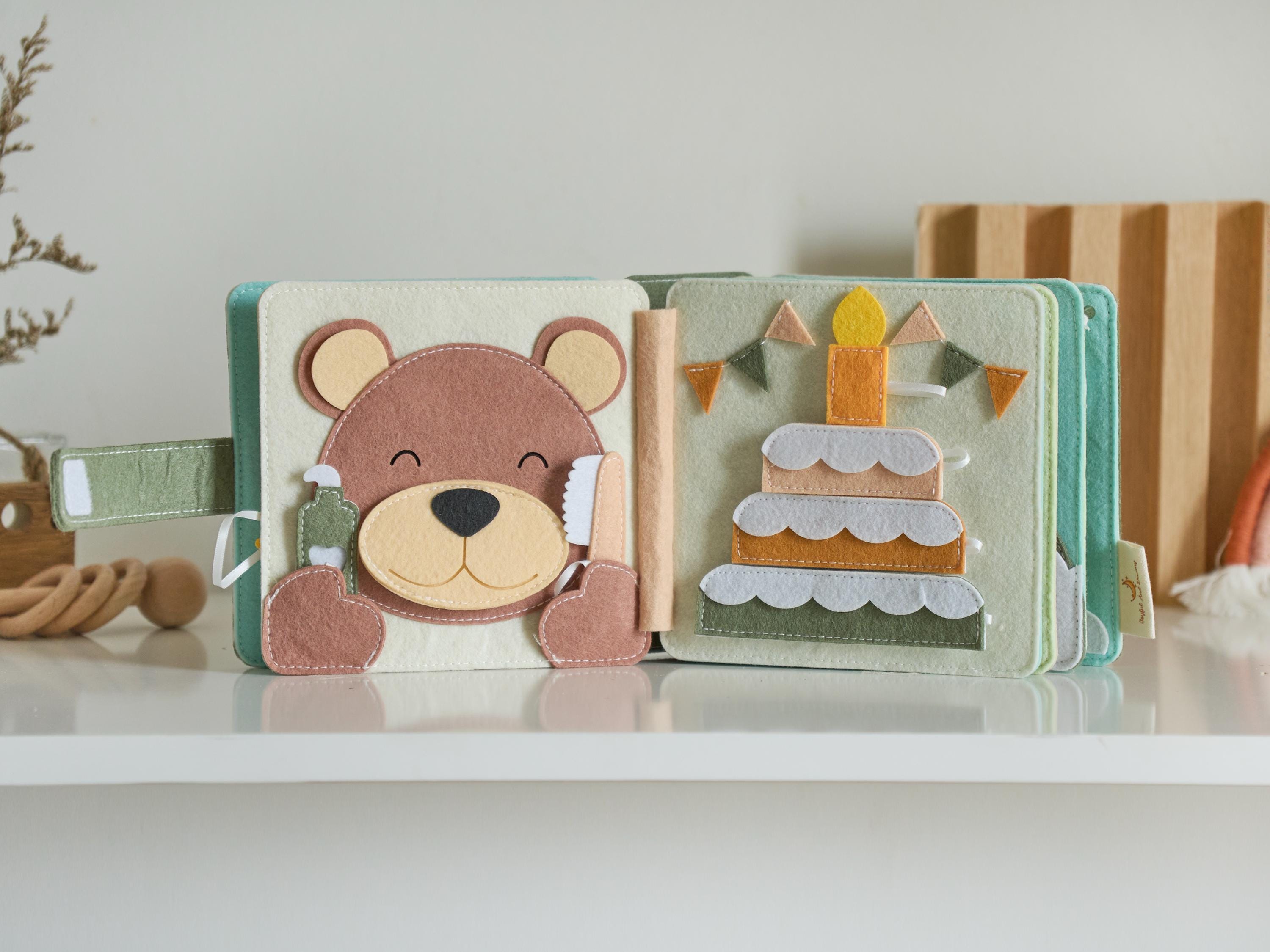 Personalized safari baby shower gift, wild lion first birthday gift, custom felt handmade activities and sensory toy, soft educational toys