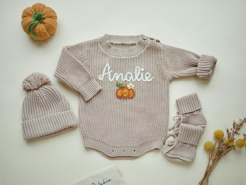 Personalized Newborn Sweater, Hand Embroidered Name Baby Romper, Custom Newborn Coming Home Outfit, Baby Newborn Outfit, Birth Announcement